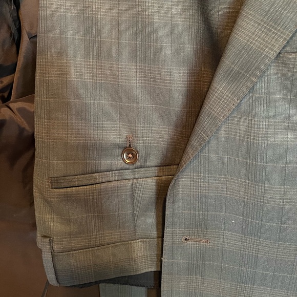 Sarar brown with plaid men’s suit - Picture 5 of 6